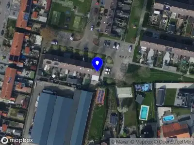 Ambulance met grote spoed naar de Aart Reedijkweg in Numansdorp