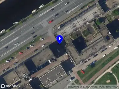 112 melding Ambulance met grote spoed naar de 1e Laakdwarsweg in 's-Gravenhage