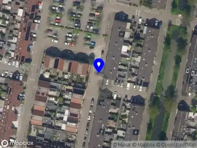 Ambulance met gepaste spoed naar de Brecklenkampstraat in Rotterdam