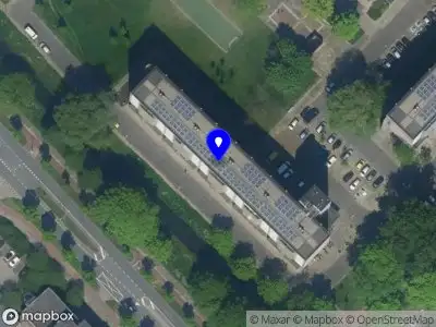 Ambulance met grote spoed naar de Sauerstraat in Beverwijk