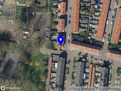 Ambulance met grote spoed naar de Repelstraat in Poortugaal