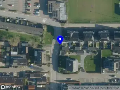 Ambulance met grote spoed naar de Sluimerskamp in Herwijnen