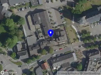 Brandweer met gepaste spoed naar de Sint Wilbertsplein in Bakel vanwege afhijsen patient