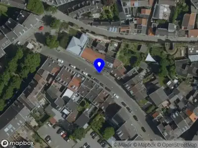 Brandweer met gepaste spoed naar de Kleine Looiersstraat in Maastricht vanwege een liftopsluiting