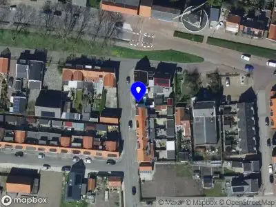 Ambulance met grote spoed naar de Eerste Dijkdwarsstraat in Sommelsdijk