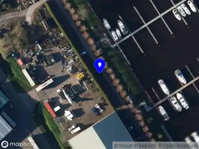 Brandweer met gepaste spoed naar de Industriewei in Jirnsum vanwege stankoverlast