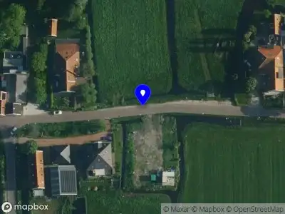 Ambulance met grote spoed naar de 't Voorwerf in Amsterdam