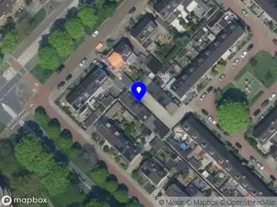 Ambulance en brandweer met grote spoed naar de Denemarkenstraat in Heemskerk vanwege gebouwbrand