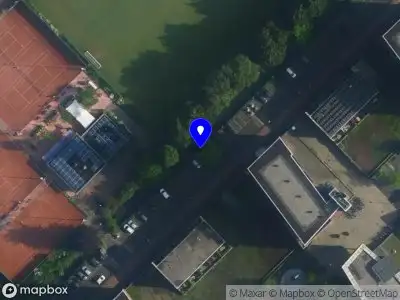 Ambulance met grote spoed naar de Stade de Colombes in Amsterdam