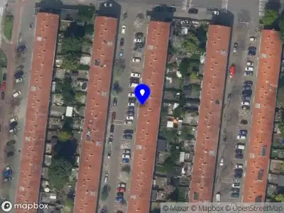 Ambulance met grote spoed naar de Tapuitstraat in Rotterdam