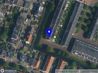 Ambulance met gepaste spoed naar de Karabiniersstraat in Haarlem