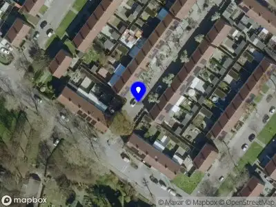 Brandweer met grote spoed naar de Van Poppelstraat in Eindhoven vanwege voertuigbrand