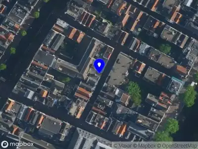 Traumahelikopter met grote spoed naar de Bethaniëndwarsstraat in Amsterdam