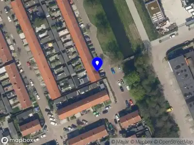 Ambulance met gepaste spoed naar de Weteringstraat in Capelle aan den IJssel