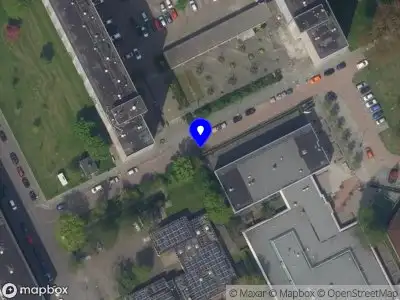 Ambulance met grote spoed naar de Veenoord in Rotterdam