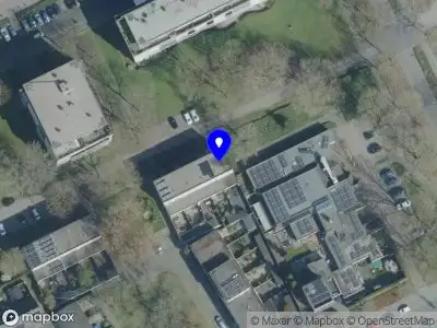 112 melding Brandweer met gepaste spoed naar de Anna Bijnsstraat in Oss vanwege stormschade