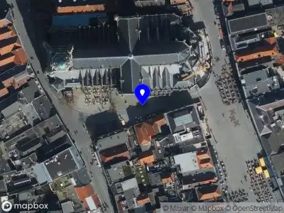 112 melding Brandweer met gepaste spoed naar de Kerkplein in Breda