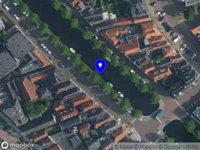 Brandweer met grote spoed naar de Oudegracht in Weesp vanwege reanimatie