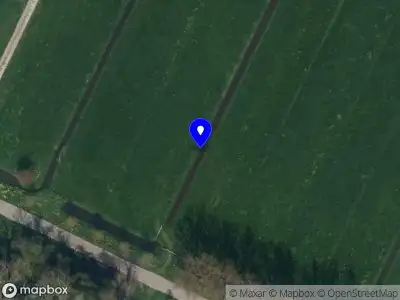 Politie naar de Twaalfhoevenseweg in Meerkerk vanwege voertuigen te water