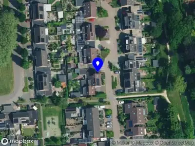 Brandweer met gepaste spoed naar de Offenbachstraat in Twello vanwege afhijsen patient