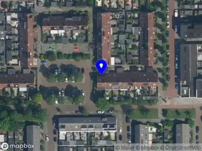 Ambulance met grote spoed naar de Ben Lindeboomstraat in Haarlem