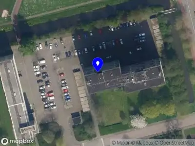 Ambulance met gepaste spoed naar de Dotterlei in Capelle aan den IJssel