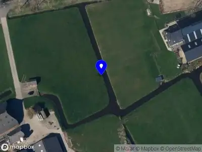 Brandweer met grote spoed naar de Dorpsterweg in Lutjegast vanwege personen te water