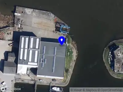 Brandweer en politie met grote spoed naar de Biesboschweg in Drimmelen vanwege waarnemen gaslucht