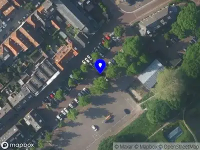 Politie naar de Adriaan Dortsmanplein in Naarden vanwege aanrijding met letsel