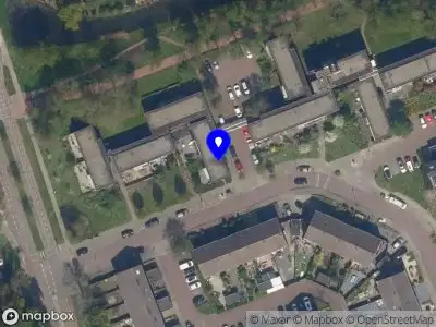 Ambulance met gepaste spoed naar de Renessehoeve in Vlaardingen