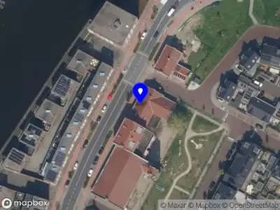 Ambulance met gepaste spoed naar de Hoflaan in Vlaardingen