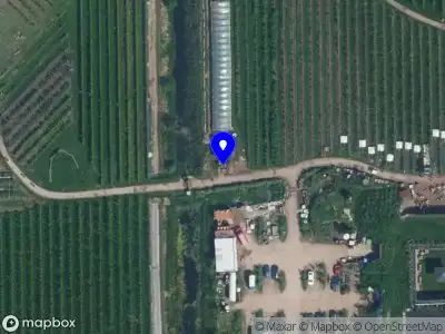 Ambulance en brandweer met gepaste spoed naar de Tom Schreursweg in Amsterdam