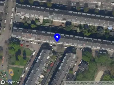 Ambulance met grote spoed naar de Zweedsestraat in Rotterdam