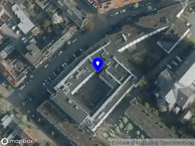 Brandweer met grote spoed naar de Paduaplein in Tilburg vanwege reanimatie