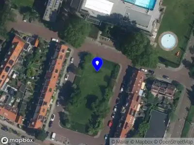 Ambulance met gepaste spoed naar de De Ruijterplein in Haarlem