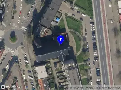 Ambulance met grote spoed naar de Havendijk in Schiedam