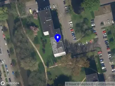 Ambulance met grote spoed naar de Akkerwinde in Capelle aan den IJssel