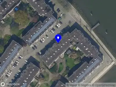 Ambulance met gepaste spoed naar de Brautigamstraat in Rotterdam