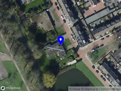 Ambulance met grote spoed naar de Westersingel in Spijkenisse
