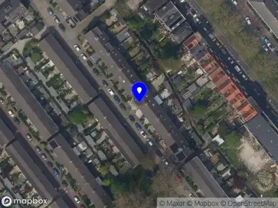 Ambulance met grote spoed naar de Wildbaan in Rotterdam