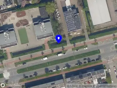 Ambulance met gepaste spoed naar de Jacques Dutilhweg in Rotterdam