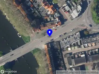 Politie naar de Oranjestraat in Woerden vanwege aanrijding met letsel