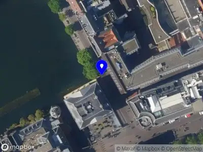 112 melding Ambulance met grote spoed naar de Korte Vijverberg in 's-Gravenhage