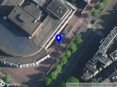 Brandweer met gepaste spoed naar de Metrostation Waterlooplein in Amsterdam