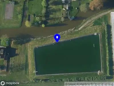 Brandweer met grote spoed naar de Hulkerweg in Berkhout vanwege voertuigbrand