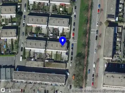 Ambulance met grote spoed naar de Heyenkamp in Rotterdam