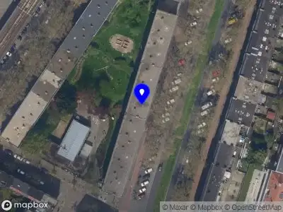Ambulance met grote spoed naar de Dordtselaan in Rotterdam