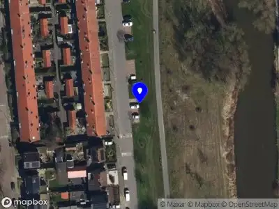 Politie met grote spoed naar de Dennenstraat in Leeuwarden vanwege ongeval met letsel