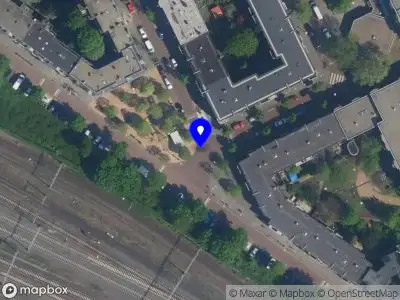 Traumahelikopter met grote spoed naar de Zaanstraat in Amsterdam