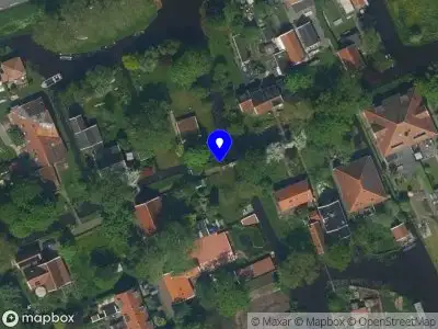 Brandweer met gepaste spoed naar de Haaldersbroekerdwarsstraat in Zaandam vanwege gebouwbrand